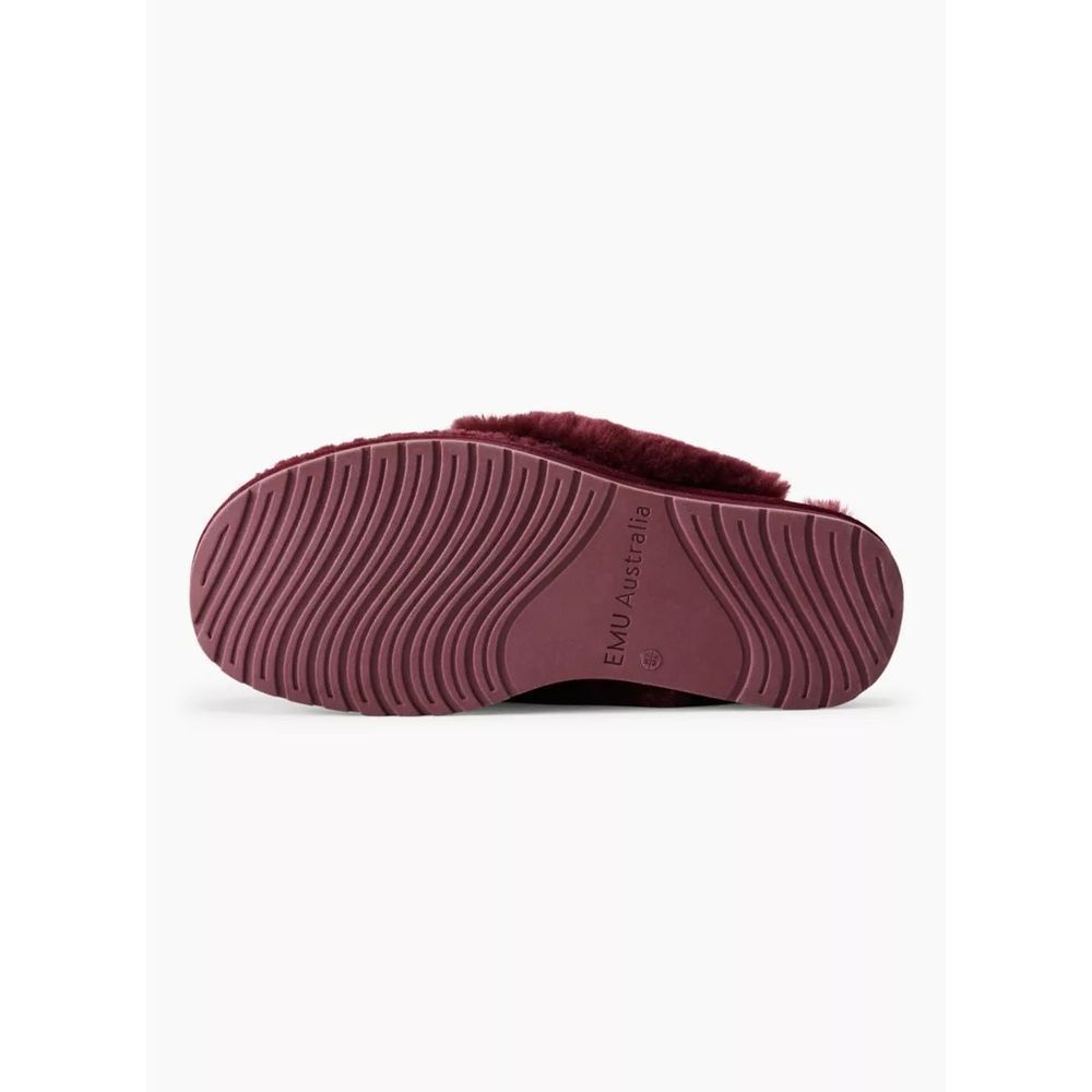 NWT Aritzia Tna Teddy Australian sheepskin slippers Burgundy - Picture 7 of 7